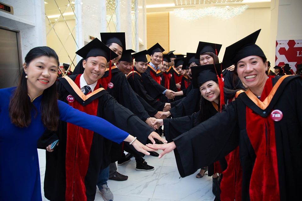 FSB – Đại học FPT gây ấn tượng với các học viên tốt nghiệp Thạc sĩ