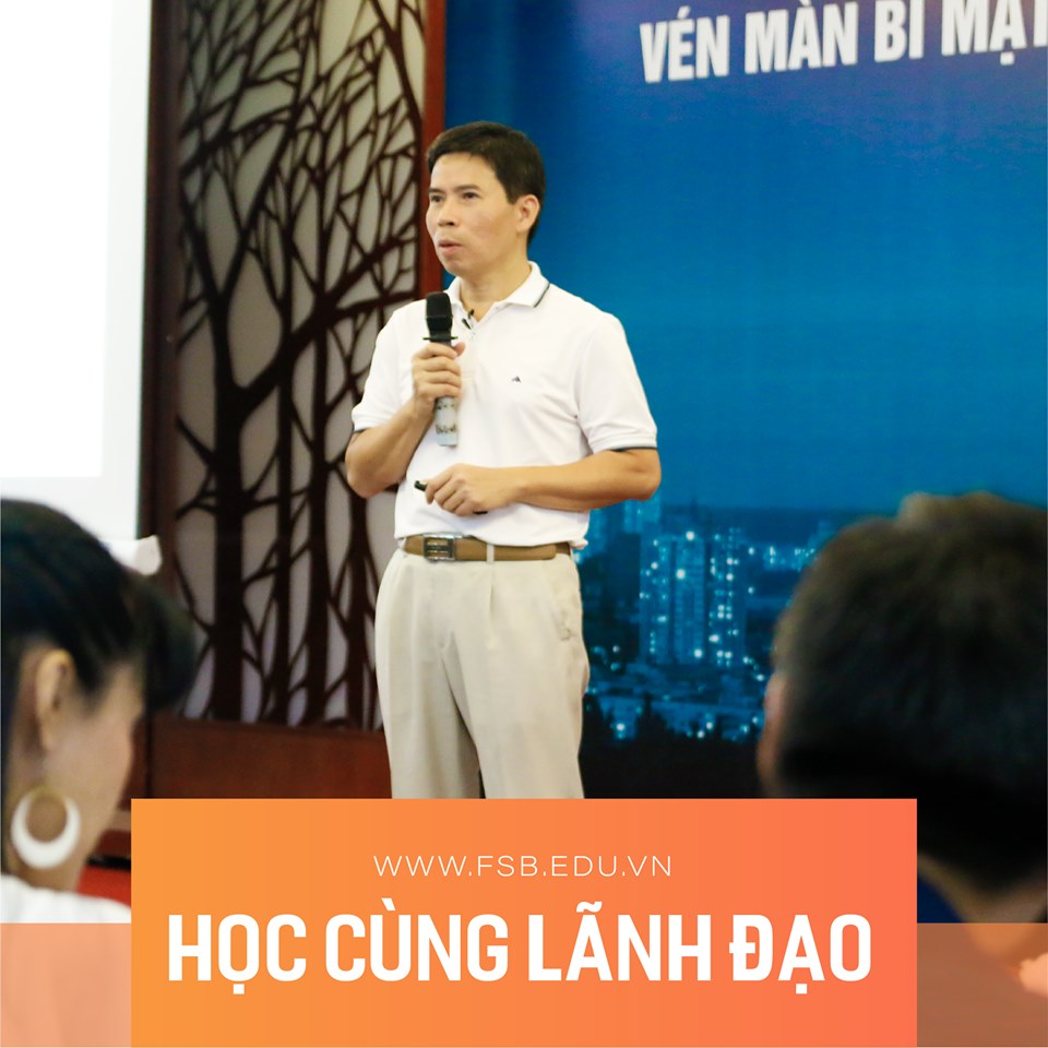 Thưởng tiền tỷ nhưng không cho xài ngay, bí kíp giữ người của Thế Giới Di Động