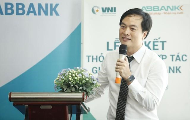 3 câu chuyện về người Mentor qua góc nhìn của lãnh đạo ABBank: Một tổ chức 2.700 con người thay đổi chỉ nhờ trả lời 3 câu hỏi!