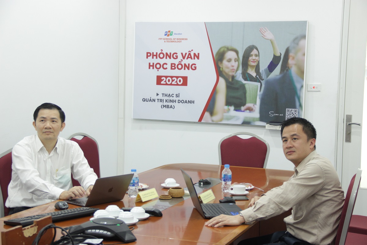 Phòng chống COVID-19, FSB áp dụng công nghệ video conference trong phỏng vấn Học bổng chương trình MBA & MSE