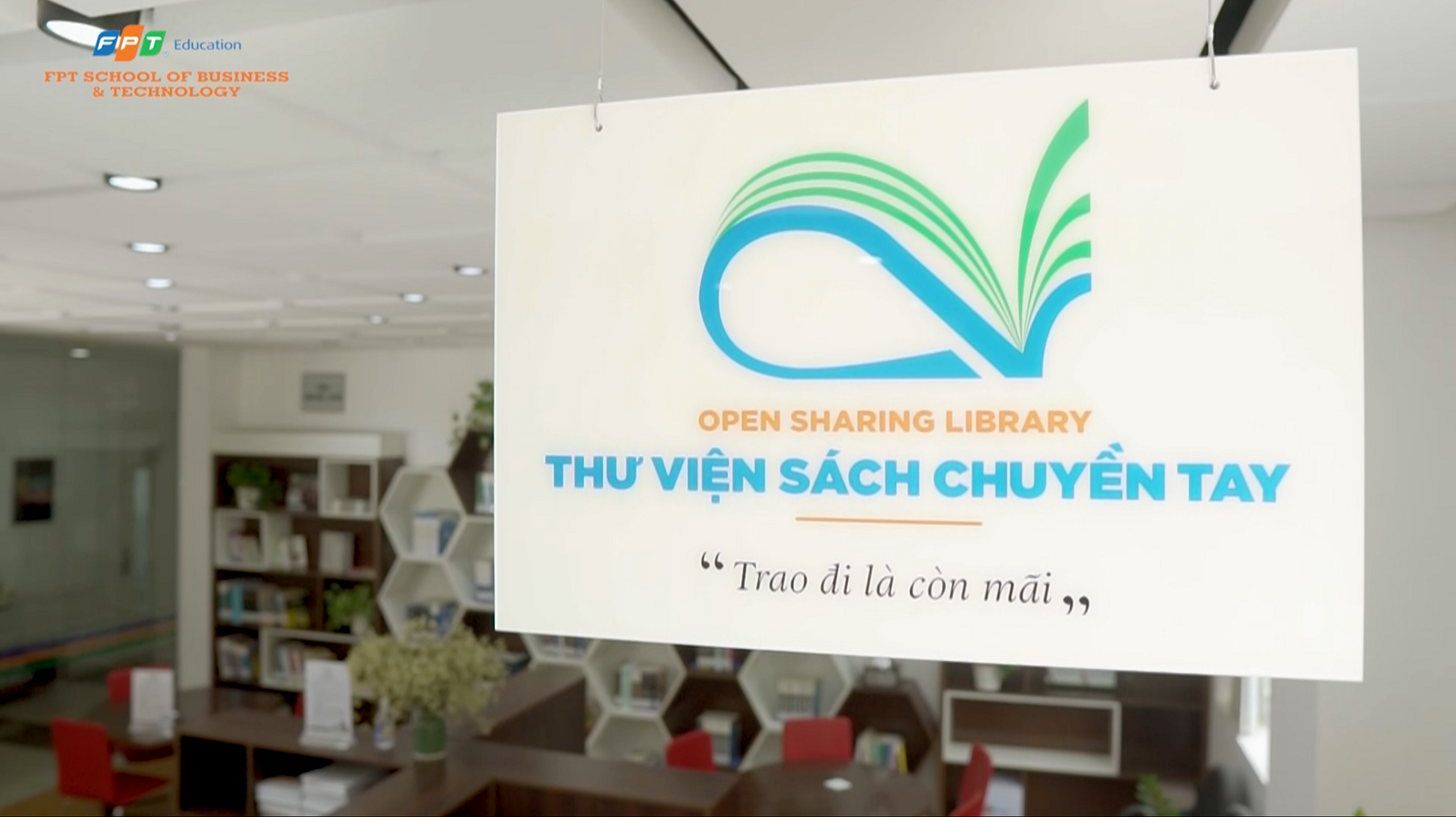 FSB chính thức đưa vào hoạt động Tủ sách chuyền tay OSL
