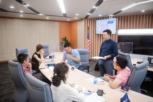 98/100 người học “Quản trị trải nghiệm khách hàng” là lãnh đạo các doanh nghiệp Việt