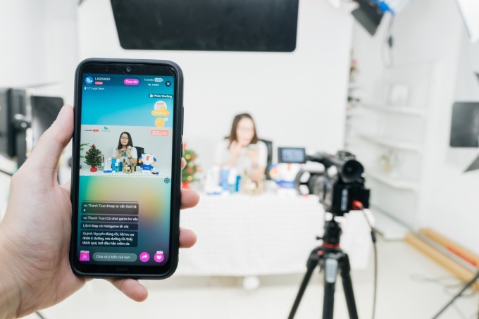 Thúc đẩy doanh số thương mại điện tử bằng social commerce