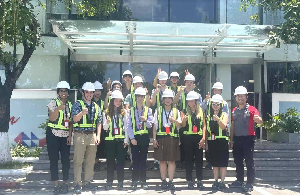FSB phối hợp tổ chức chương trình học tập thực tế dành cho Sinh viên Michigan State University (MSU), Hoa Kỳ tại Nhà máy Coca-Cola tại Đà Nẵng