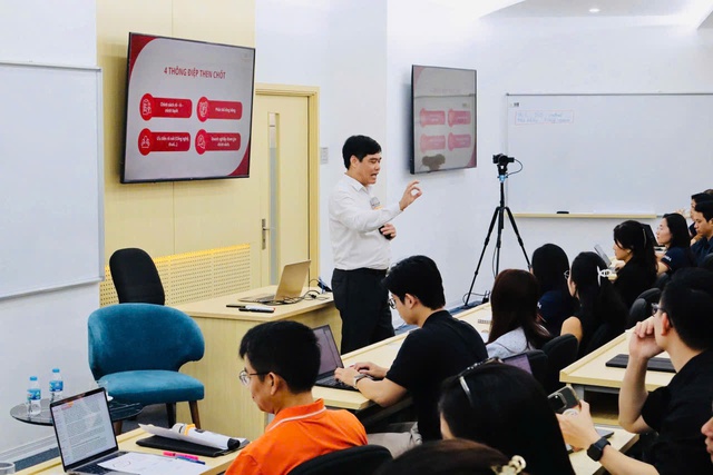 FSB tổ chức hội thảo “Bộ Tứ Nghị Quyết” – Gợi mở chiến lược đột phá cho lãnh đạo doanh nghiệp