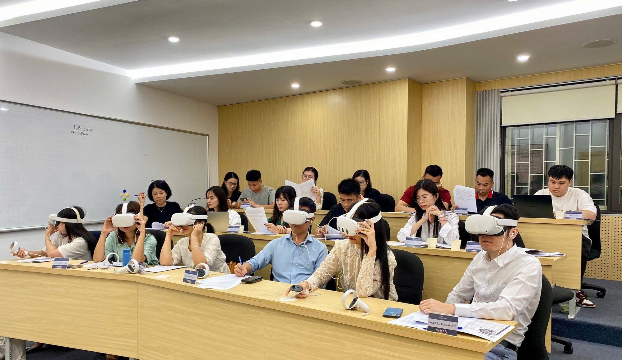 Học MBA có phải là khoản đầu tư sinh lời cho sự nghiệp?