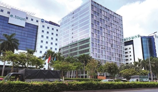 Biến động trong câu lạc bộ tỉ USD