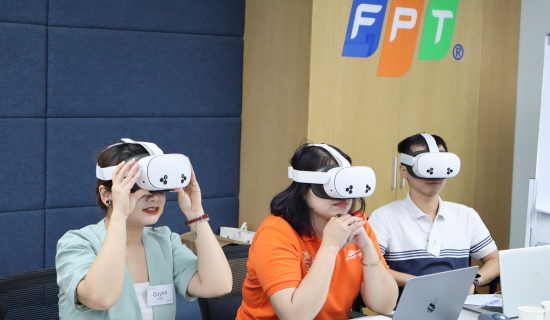 FSB tiên phong ứng dụng VR trong đào tạo FPT MiniMBA