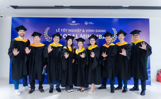 Lễ Tốt nghiệp & Vinh danh Chương trình Global MiniMBA Hà Nội – Đợt 2/2025