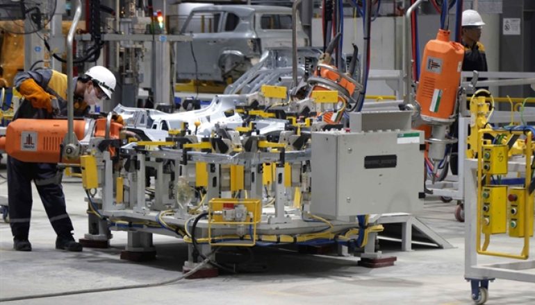 Industrial production rises for 7th straight month