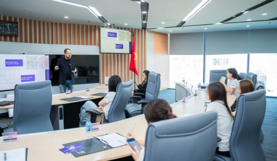 Giải mã sức hút chương trình Leeds Beckett MBA