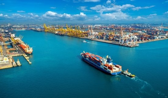 Dòng chảy thương mại đằng sau lớp nhiễu thuế quan