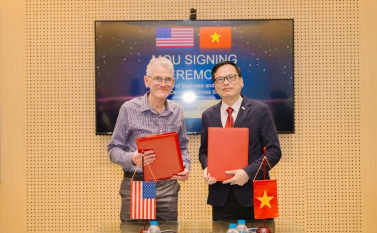 Triển khai chương trình MBA định hướng tư duy quản trị số đầu tiên tại Việt Nam