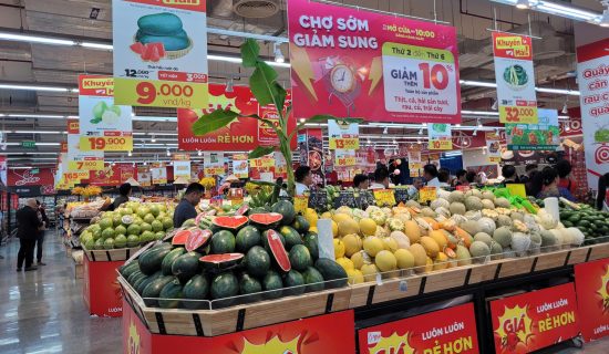 Tặng tiền & động lực kích thích tiêu dùng