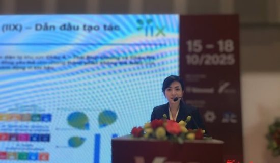 Phát triển bền vững “xanh” về môi trường, “cam” về con người